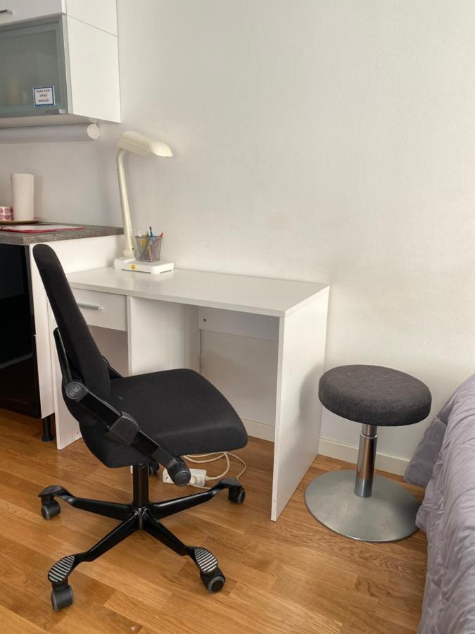 Big Studio Close To Center With Wifi Helsinki Buitenkant foto